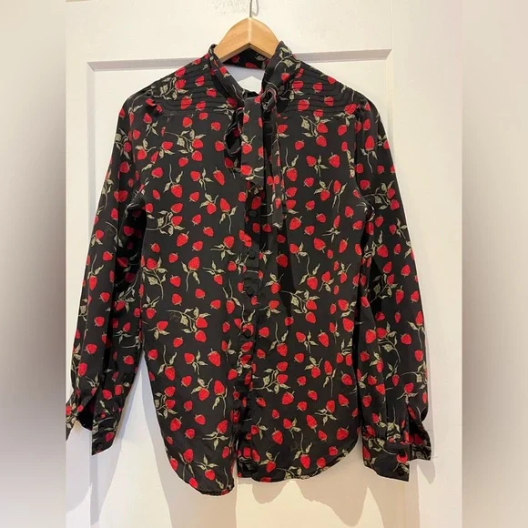 Vintage Juicy Couture 100% Silk Front Tie/Bow Strawberry Print Blouse S - Picture 3 of 13